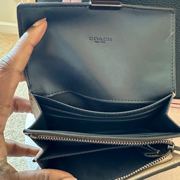 COACH DREAMER 31633 Colorblock W/ Matching Compact Wallet - EUC - Picture 5 of 16